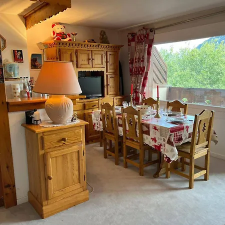 1850 Centre, 2 Pieces, 4 Pers, Wifi, Balcon *